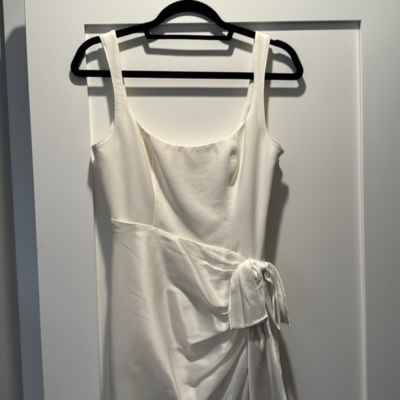 Cinq a Sept Marian Gown in White - Picture 7 of 11